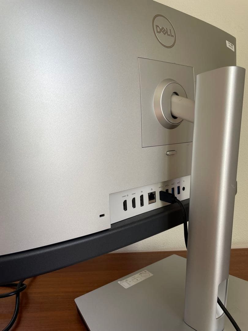 一体型パソコン　DELL optiplex7410 plus AIO