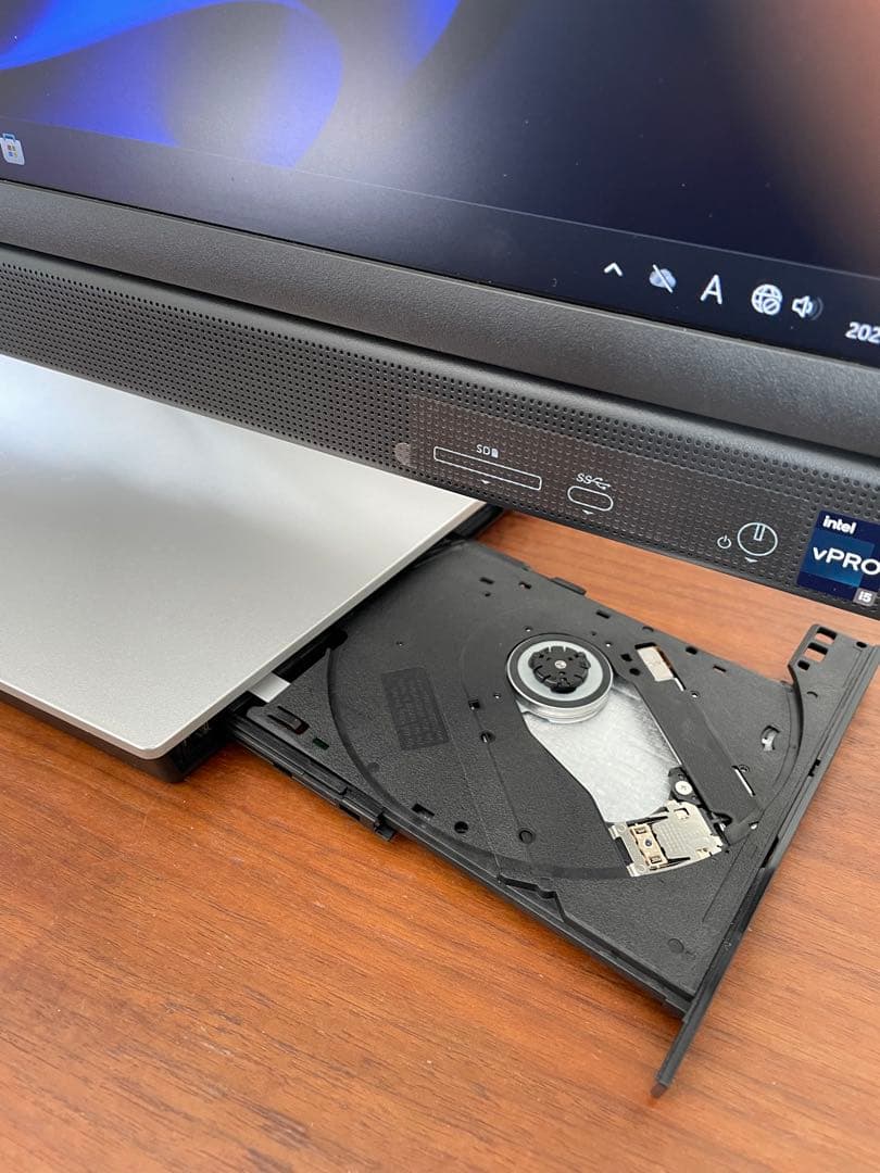 一体型パソコン　DELL optiplex7410 plus AIO