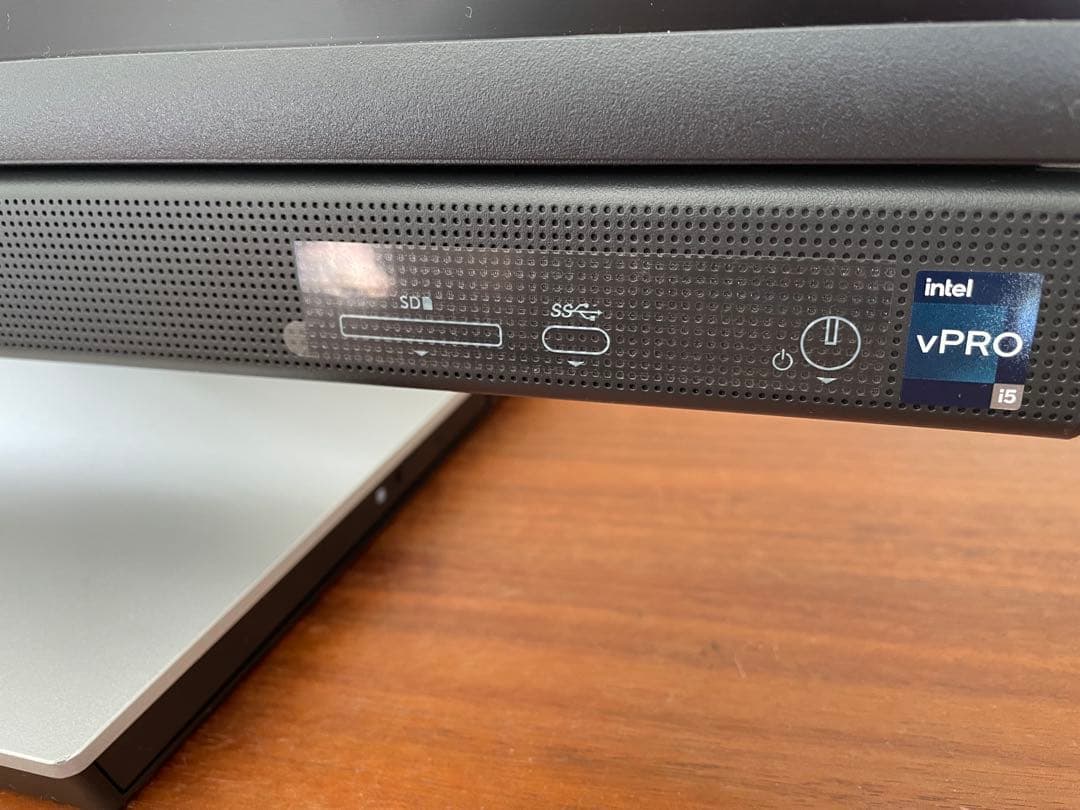 一体型パソコン　DELL optiplex7410 plus AIO