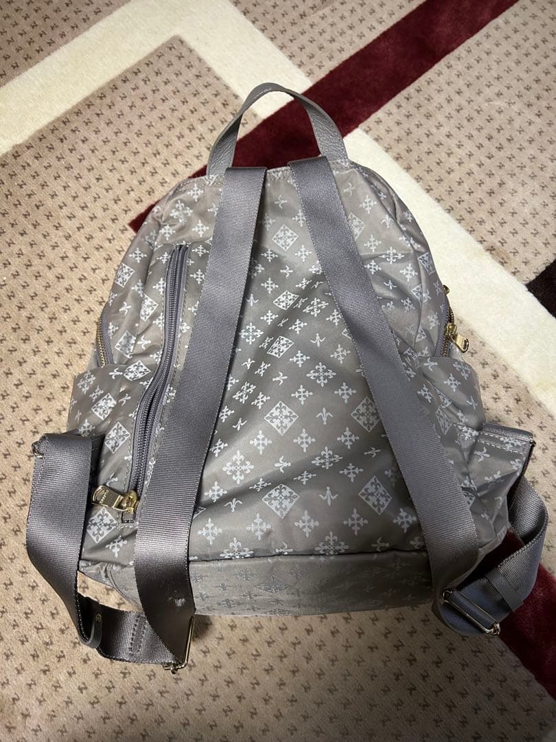 ラシット　グレー　リュック　バックパック