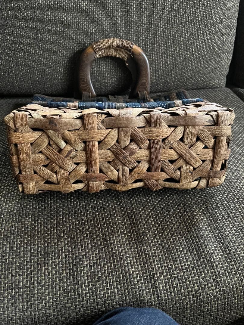 胡桃の下かご付きパッチワークバッグ