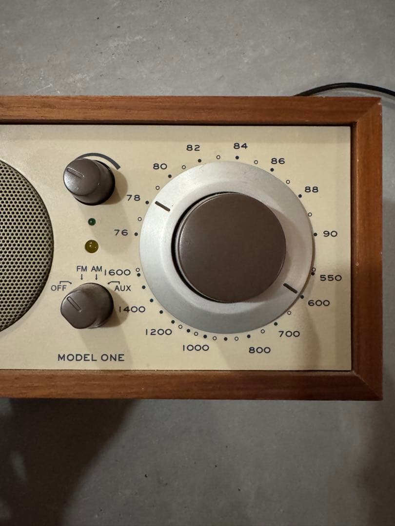 Tivoli Audio MODEL ONE ウッド調ラジオ