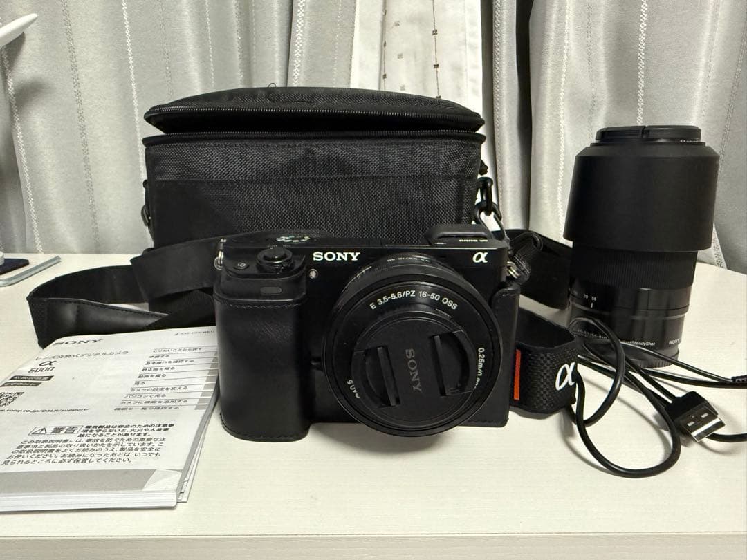 【美品】SONY α6000 ダブルズームレンズキット ブラック 説明書付き