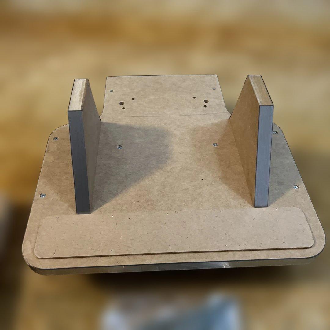 ハイエース　UI ユーアイ　ドリンクホルダー