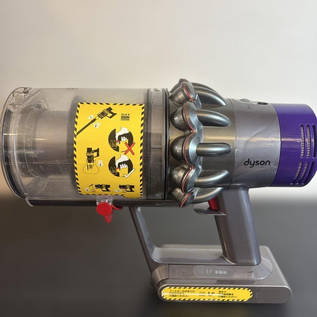 Dyson ダイソン SV12 コードレス掃除機 本体＋付属品多数 中古