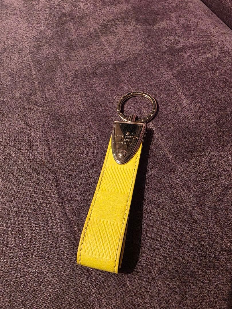 Louis Vuitton 蛍光イエロー キーホルダー　キーリング