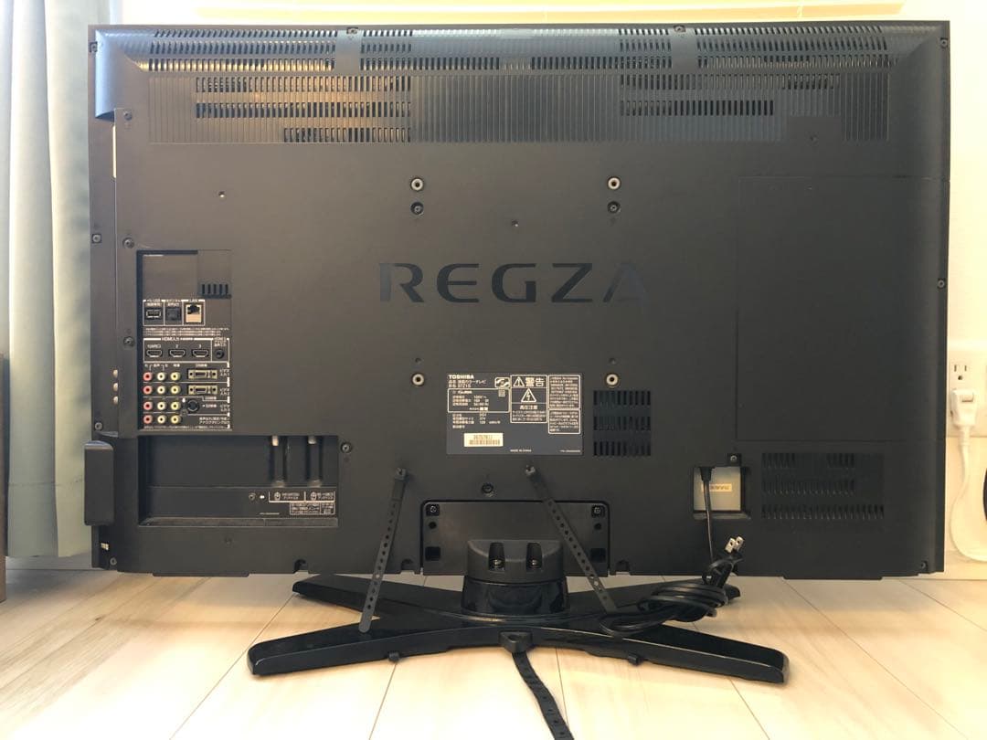 東芝 REGZA 液晶テレビ 37インチ リモコン付き