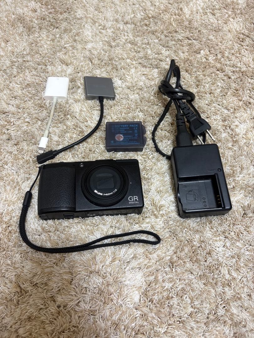[美品]RICOH GR DIGITAL lllコンパクトデジタルカメラ