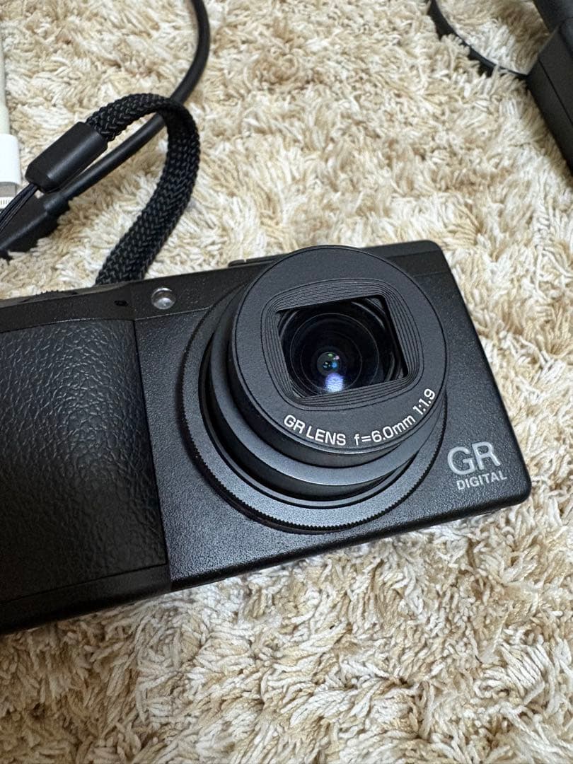 [美品]RICOH GR DIGITAL lllコンパクトデジタルカメラ