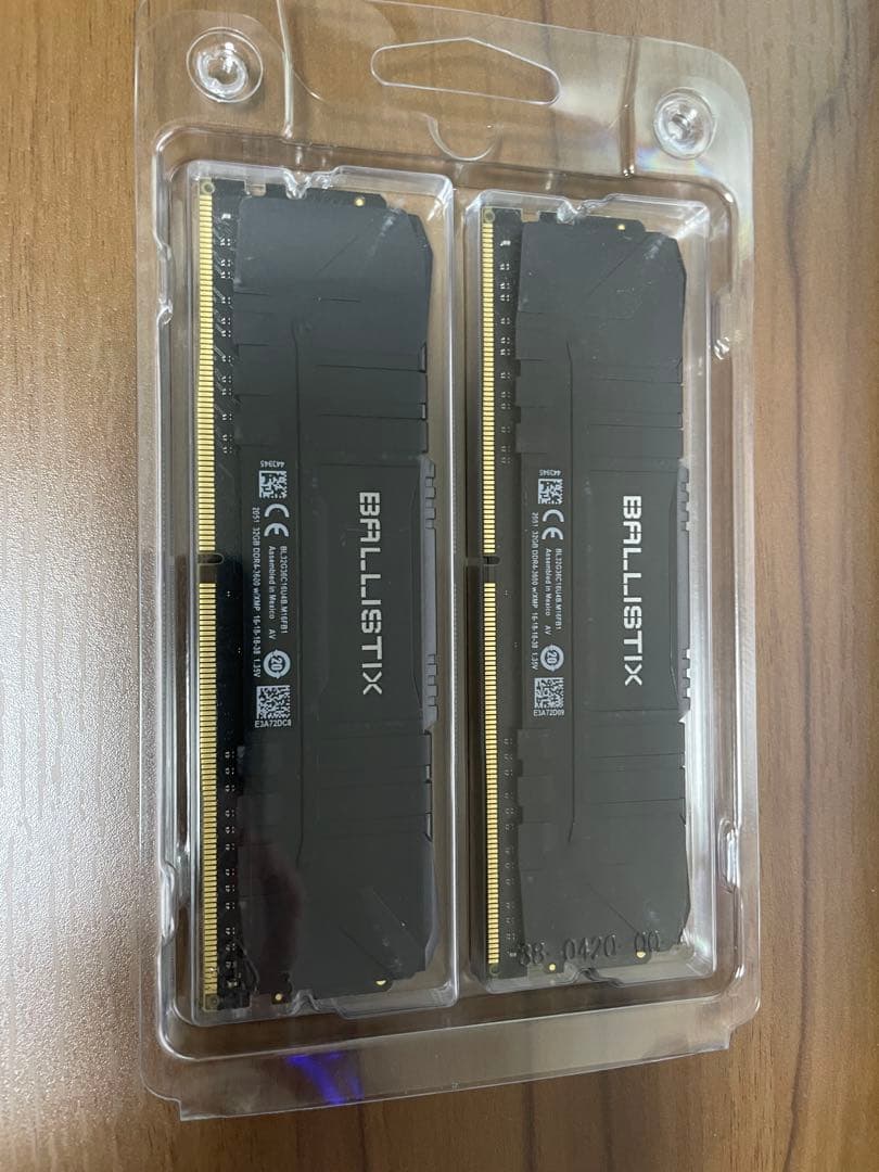 Crucial Ballistix DDR4-3600 64GB（32GBx2）