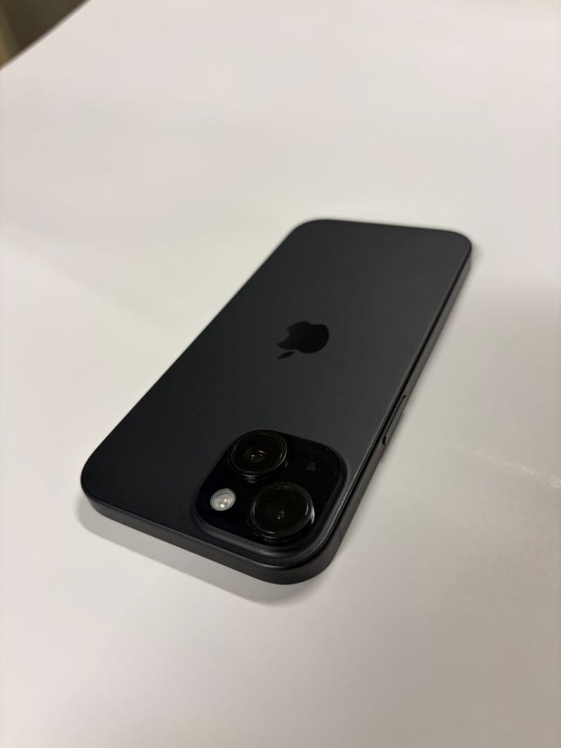 iPhone 15 SIMフリー ブラック 美品
