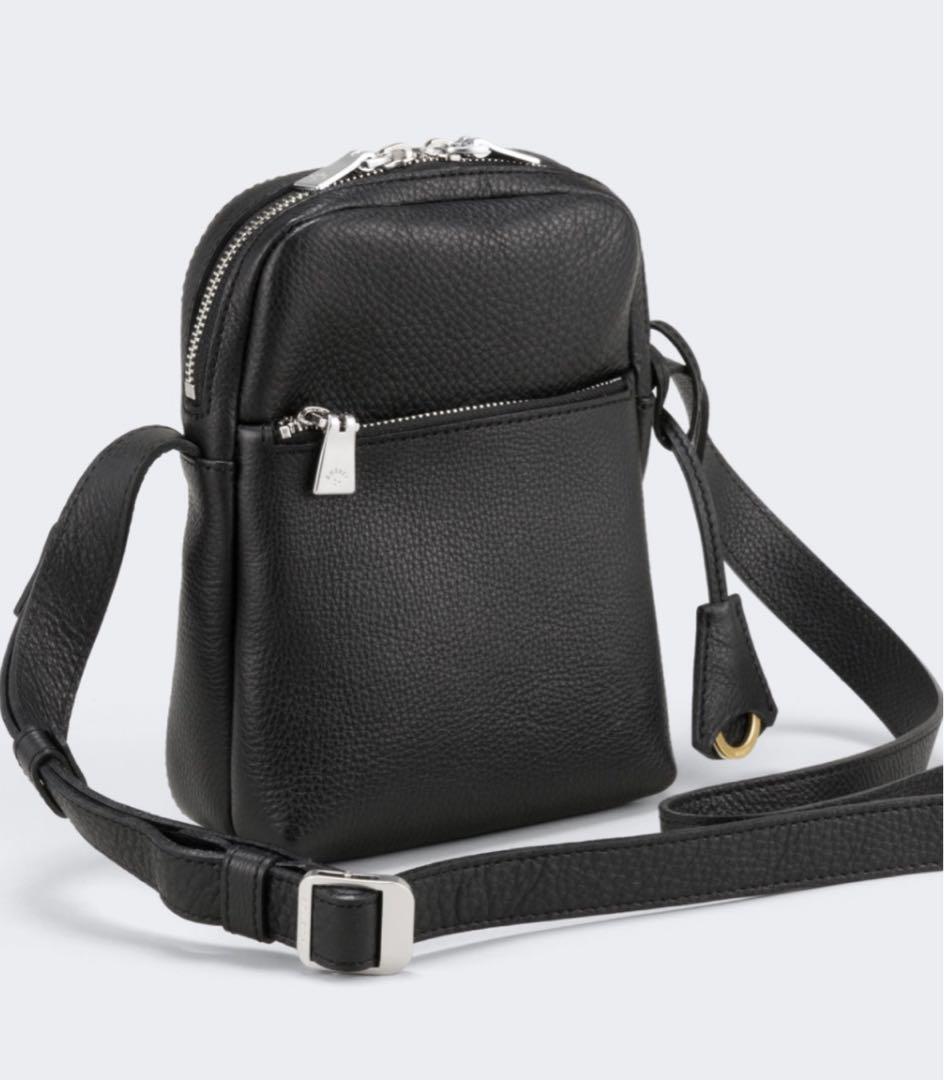 【最終値下げ】aniary アニアリ ショルダーバッグ（シュリンクレザー）