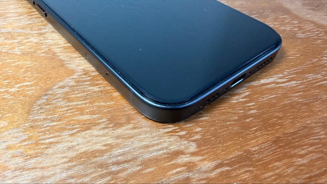 Apple iPhone 15 無印　256GB ブラック　SIMフリー