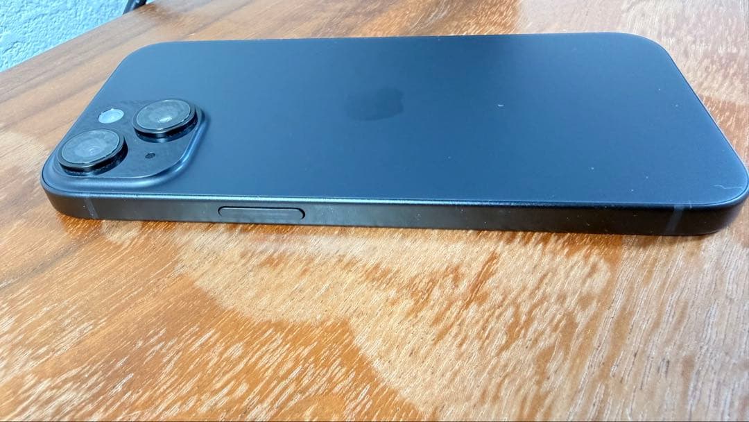 Apple iPhone 15 無印　256GB ブラック　SIMフリー