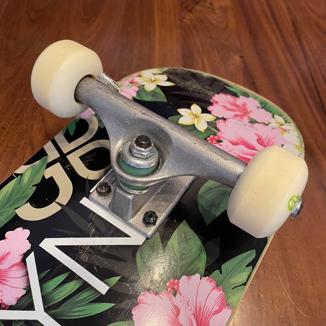 スリーウェザー　JOYNT スケートボード　スケボー　コンプリート　7.75