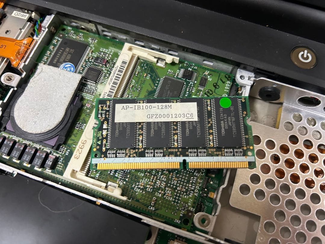 Macintosh PowerBook G3 333MHz ジャンク