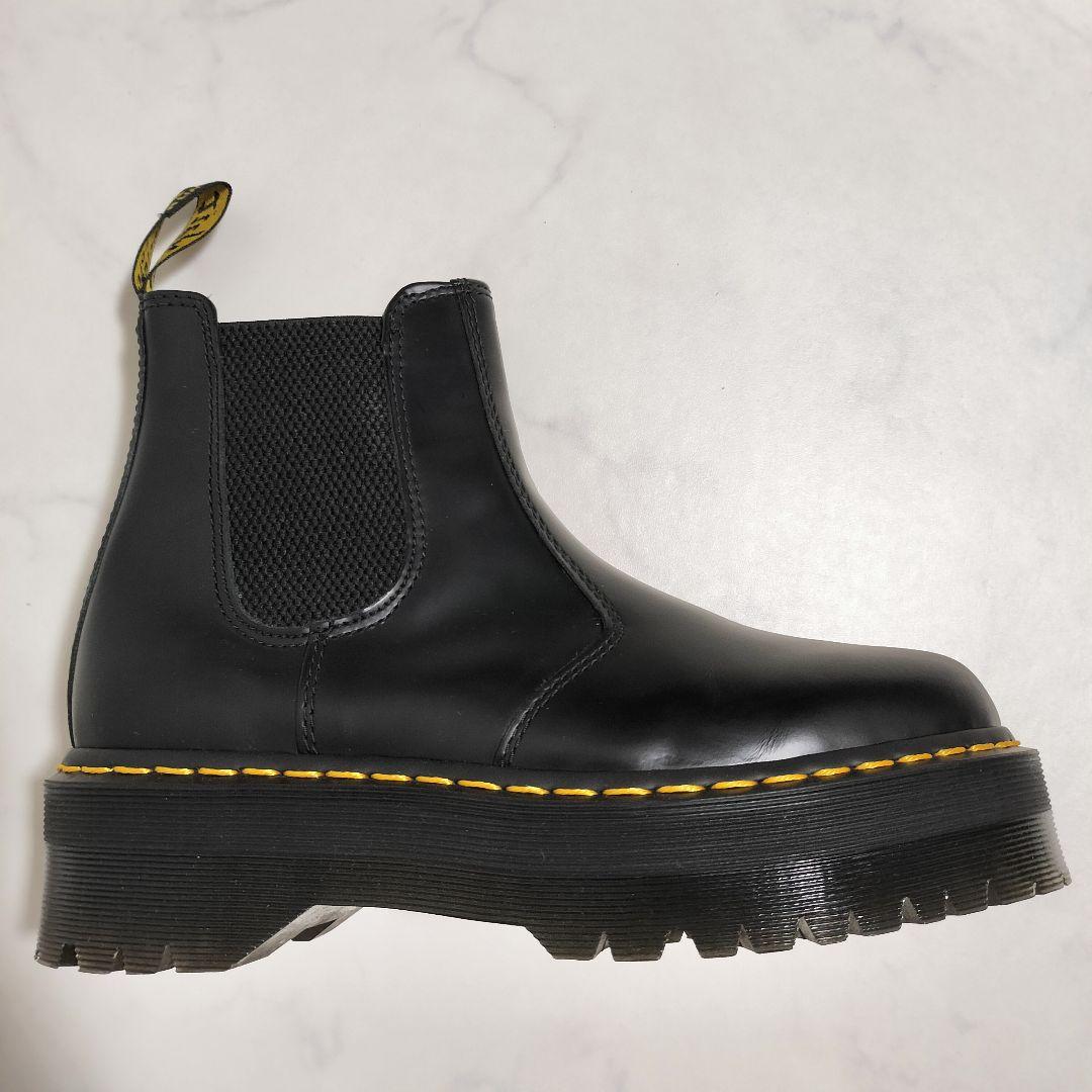 Dr. Martens　サイドゴアブーツ　ブラック　クアッド 2976　厚底