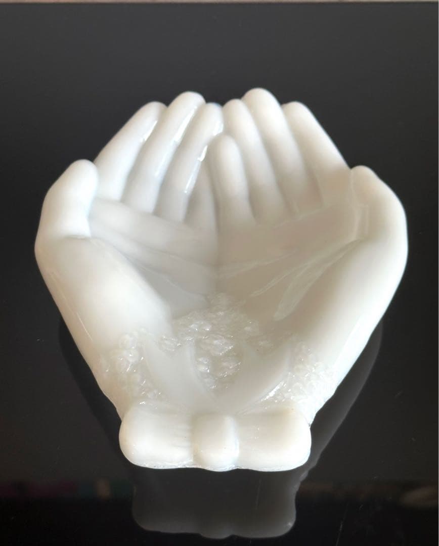 ミッドセンチュリー　ソープディッシュ　ハンドトレイ　ミルクガラス　AVON