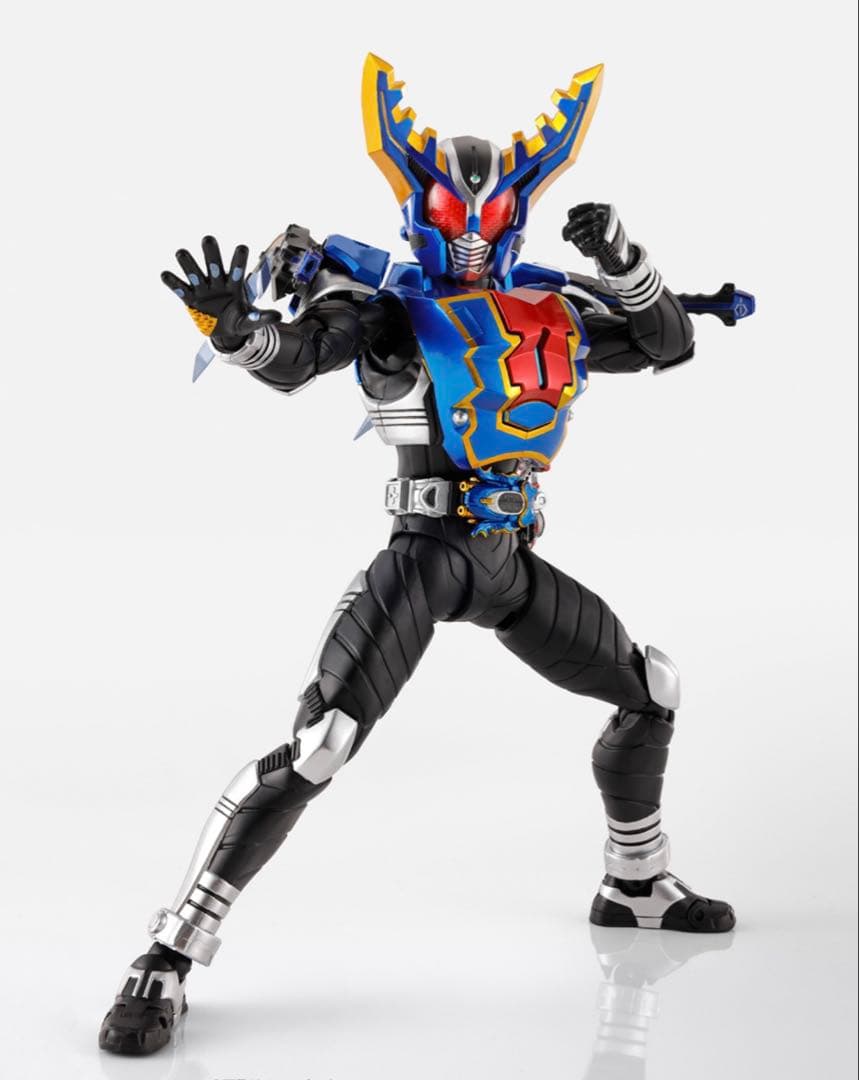 S.H.Figuarts（真骨彫製法）仮面ライダーガタック ハイパーフォーム