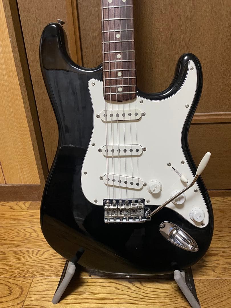 フェルナンデス　リバイバルシリーズ　RST64 ストラトキャスター　消えロゴ