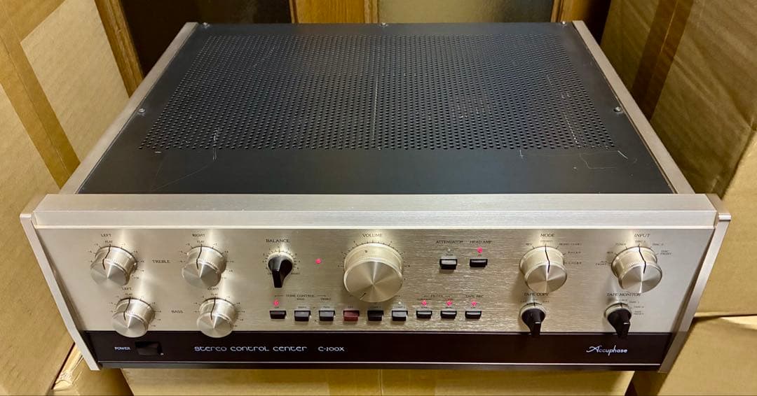 【完動・美品・名機】Accuphase C-200X プリアンプ