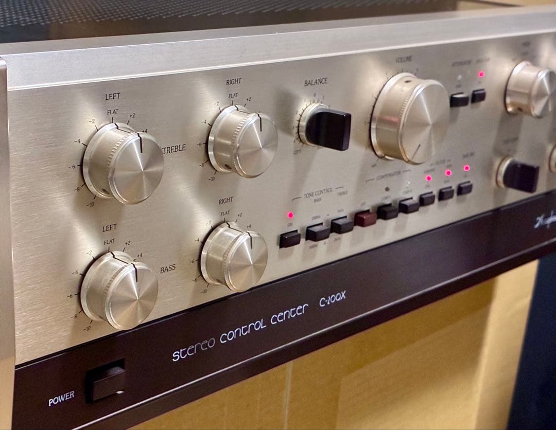 【完動・美品・名機】Accuphase C-200X プリアンプ