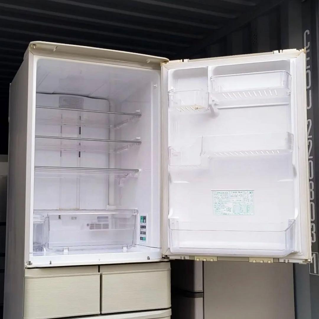 運搬取付無料！シャンパンゴールドのスリムなボディ！純正SHARP冷蔵庫　完動品！