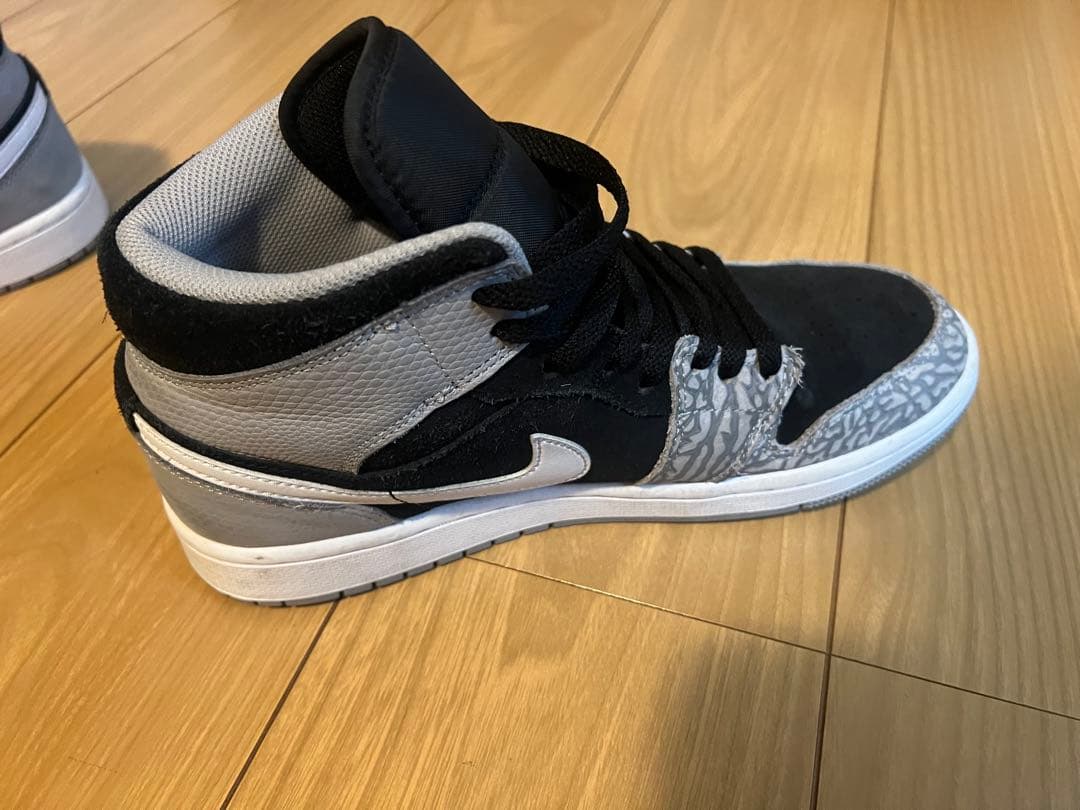 ジョーダン1 SE エレファント　トウ　26