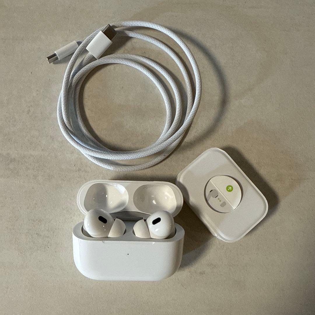 AirPods Pro(第2世代) 充電ケース付き EMC8396