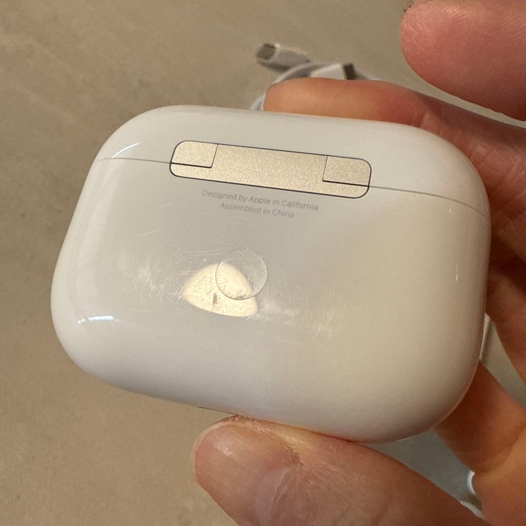 AirPods Pro(第2世代) 充電ケース付き EMC8396