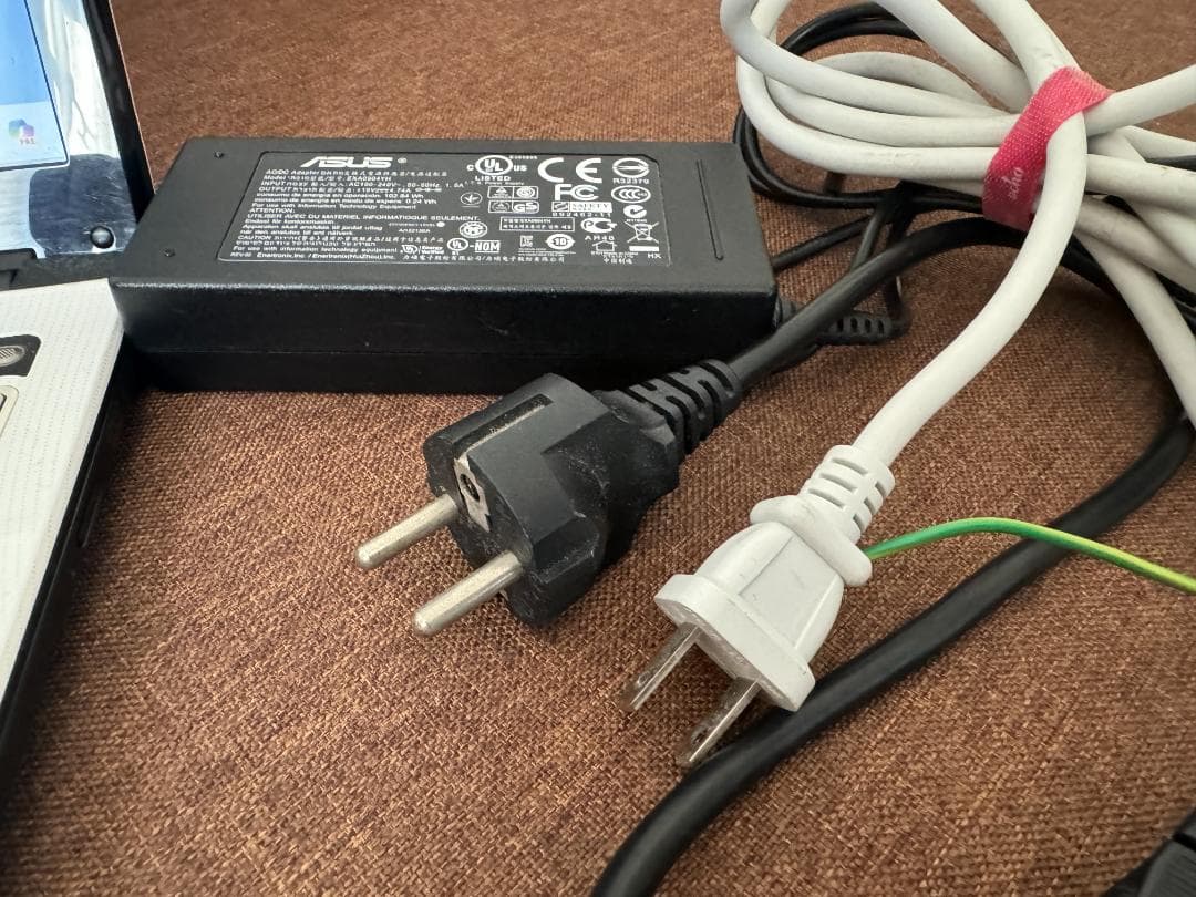 フランス仕様　ASUS X53S windows11