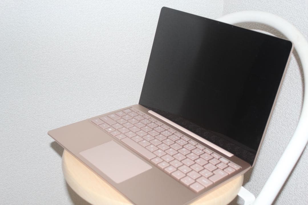 Surface Laptop Go 3箱 充電器