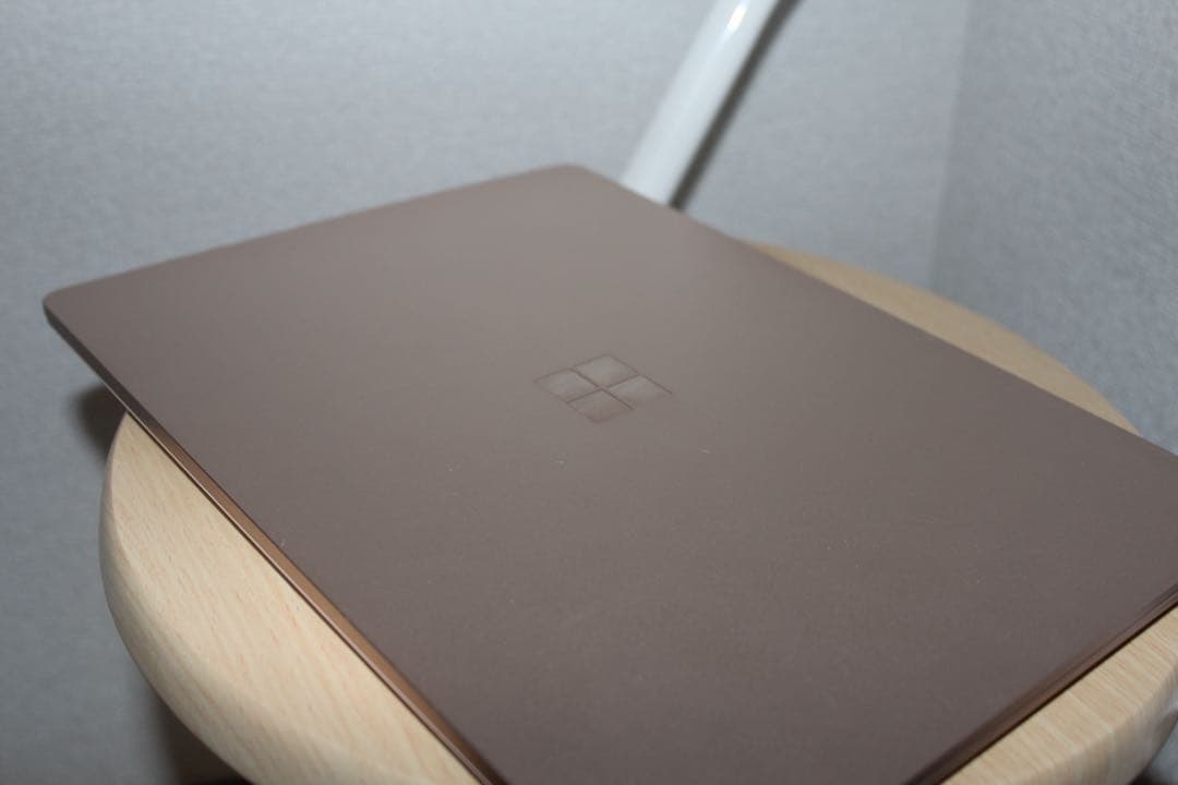Surface Laptop Go 3箱 充電器