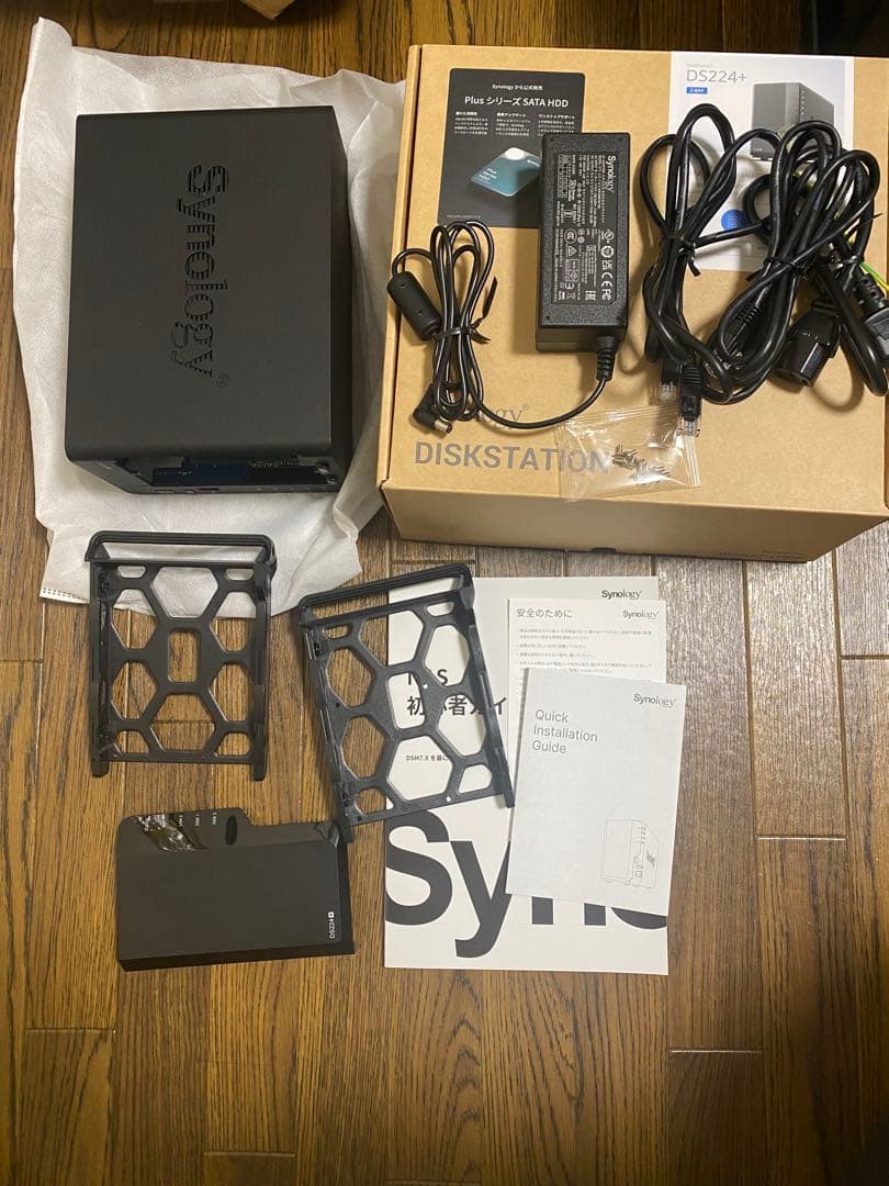 Synology DS224+ (メモリ8GB増設済み)