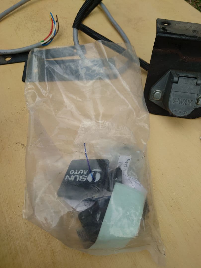 SUNTREX タグマスターSTD/Cクラス　ヒッチメンバー 取説あり　送料無料