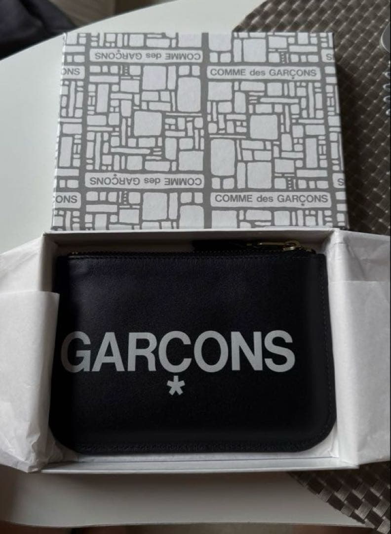 CDG WALLET Huge Logo コムデギャルソン ウォレット　財布