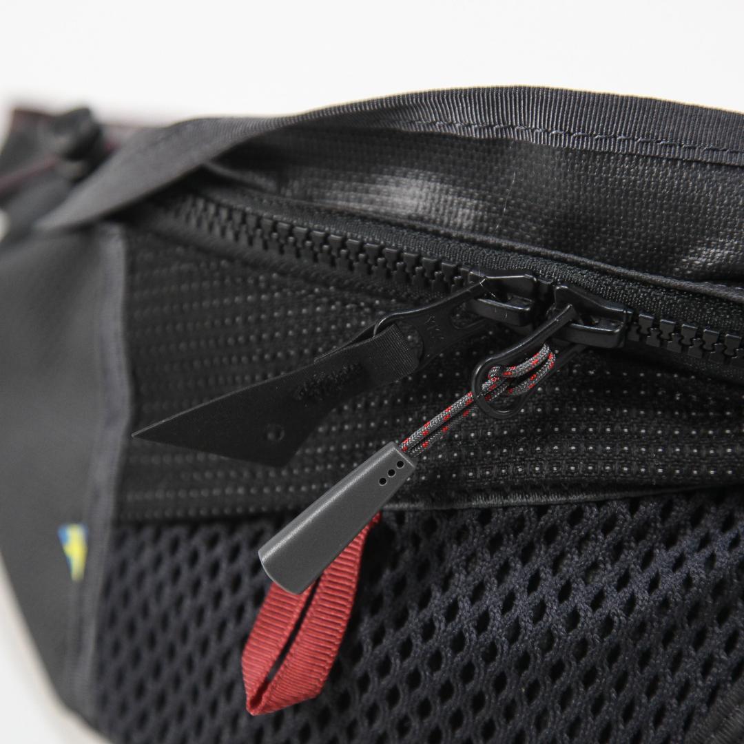 極美品 KLATTERMUSEN ELDNER 2.0 LUMBARPACK