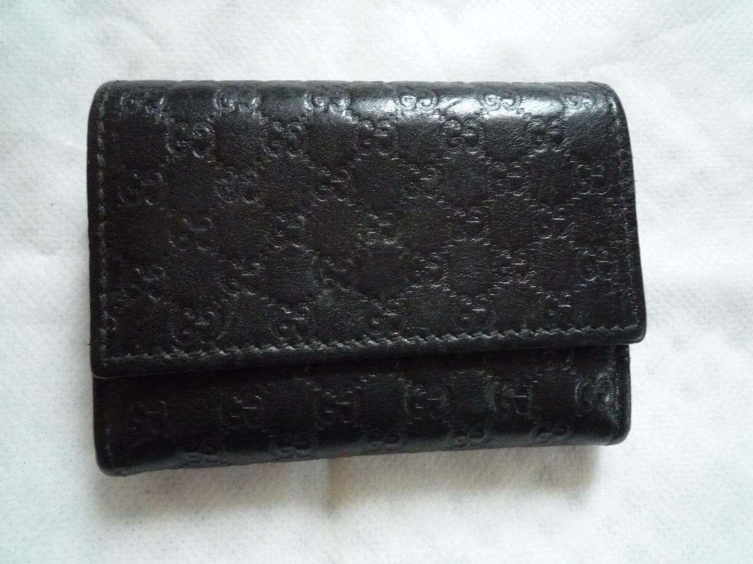 ま*き様 GUCCI ブラックレザー ケース