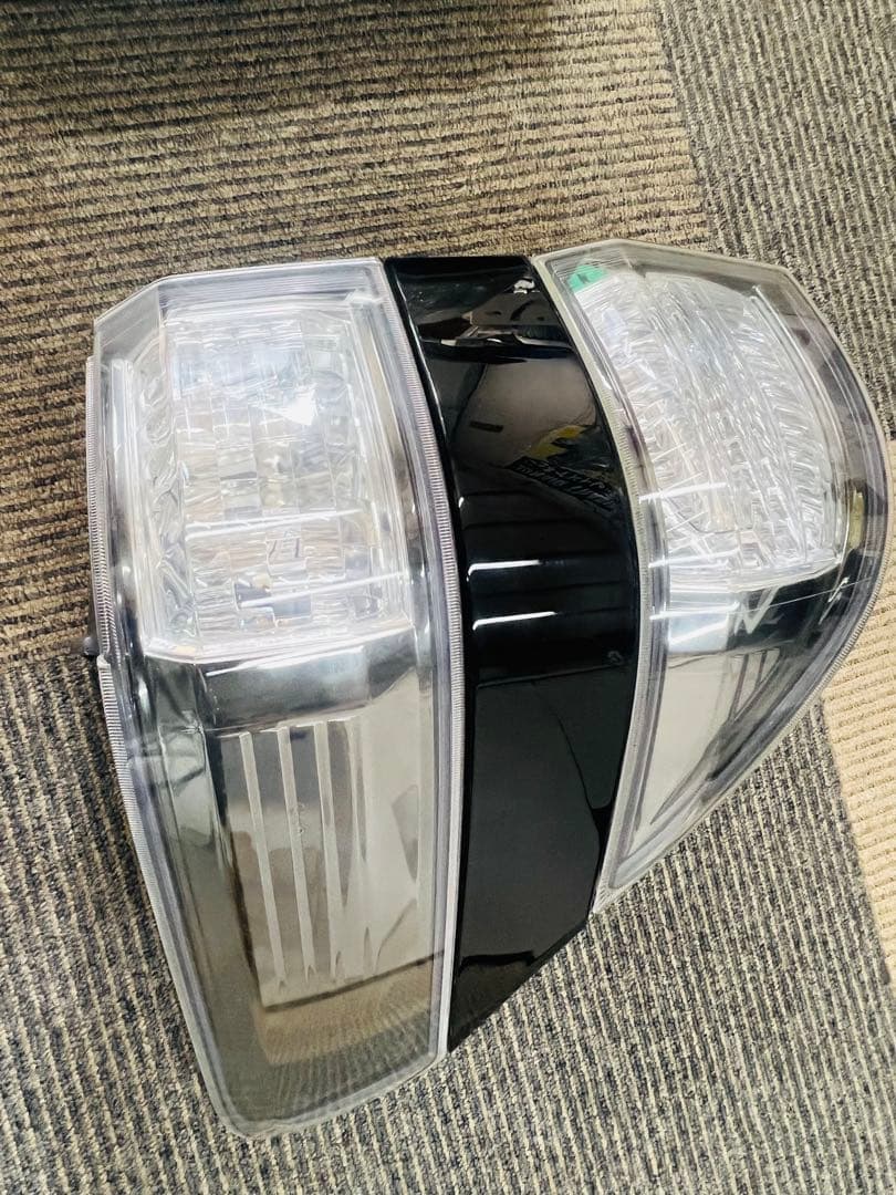 ヴェルファイア　20系 ANH20 純正テールランプ