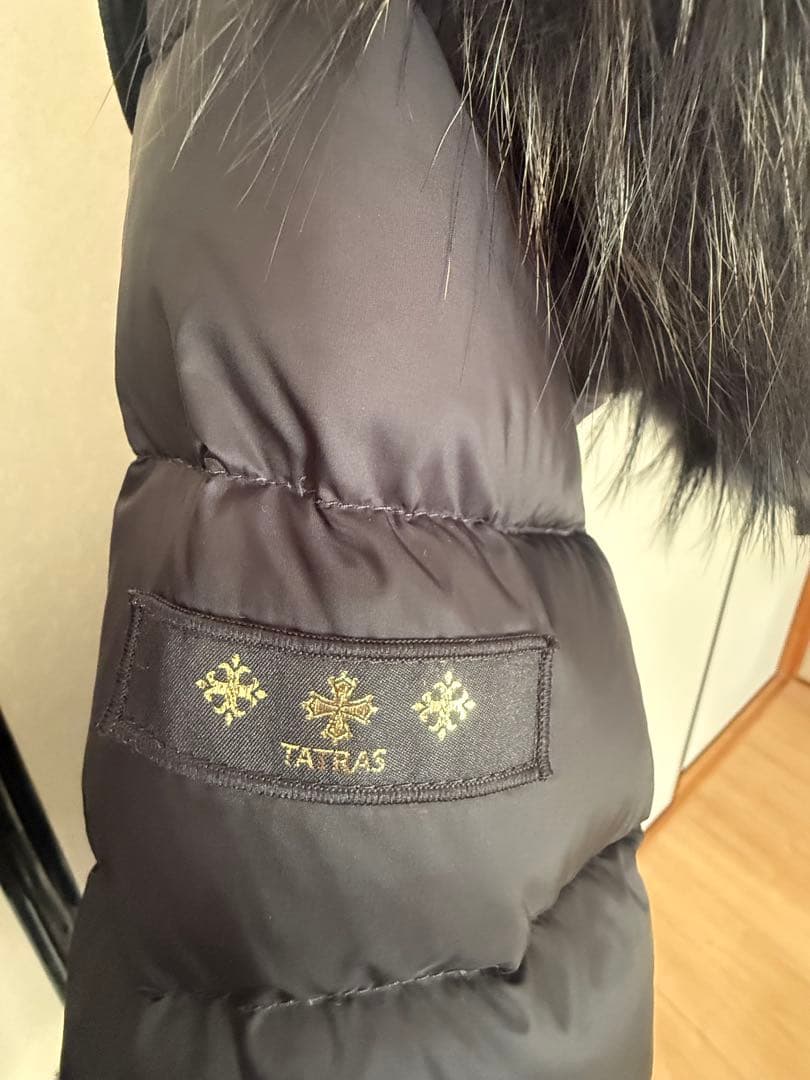 TATRAS ダウンジャケット ファー付き　お値引きします。