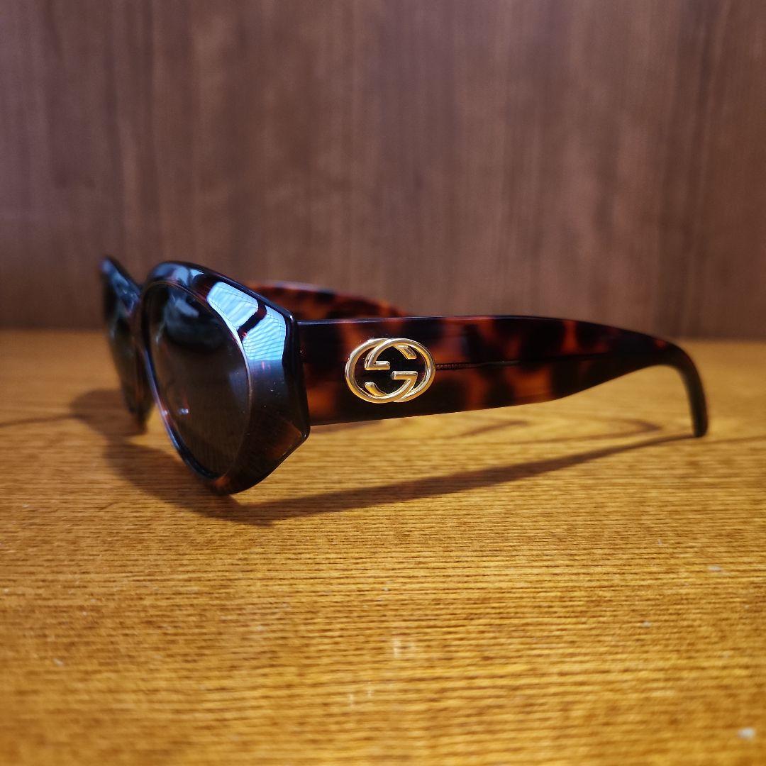 GUCCI　グッチ　正規品　サングラス　中古　レディース