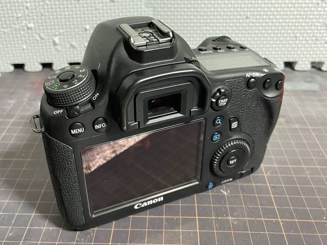 ■ 美品 ■ キャノン Canon EOS 6D ボディ《付属品多数》
