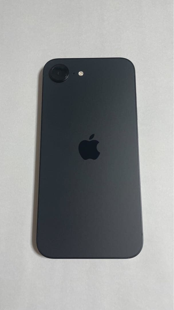 iPhone 16e black 128㎇