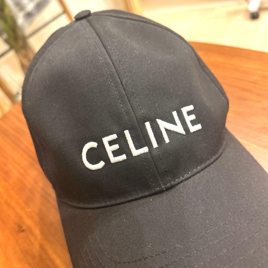 セリーヌ　ベースボールキャップ