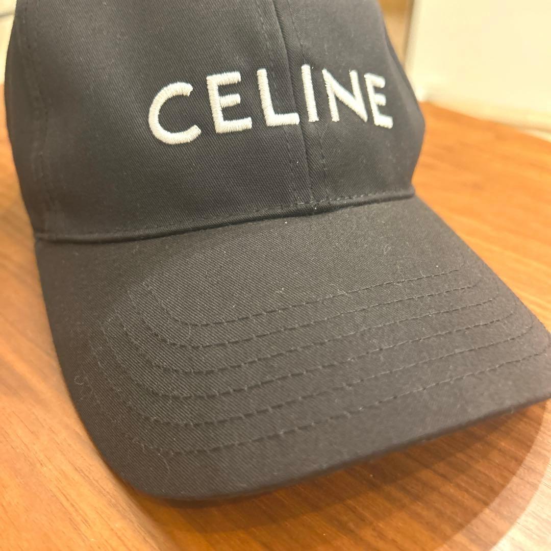 セリーヌ　ベースボールキャップ