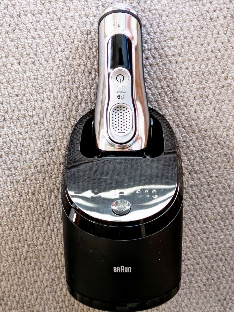 BRAUN　ブラウン シリーズS9 洗浄機付電気シェーバー