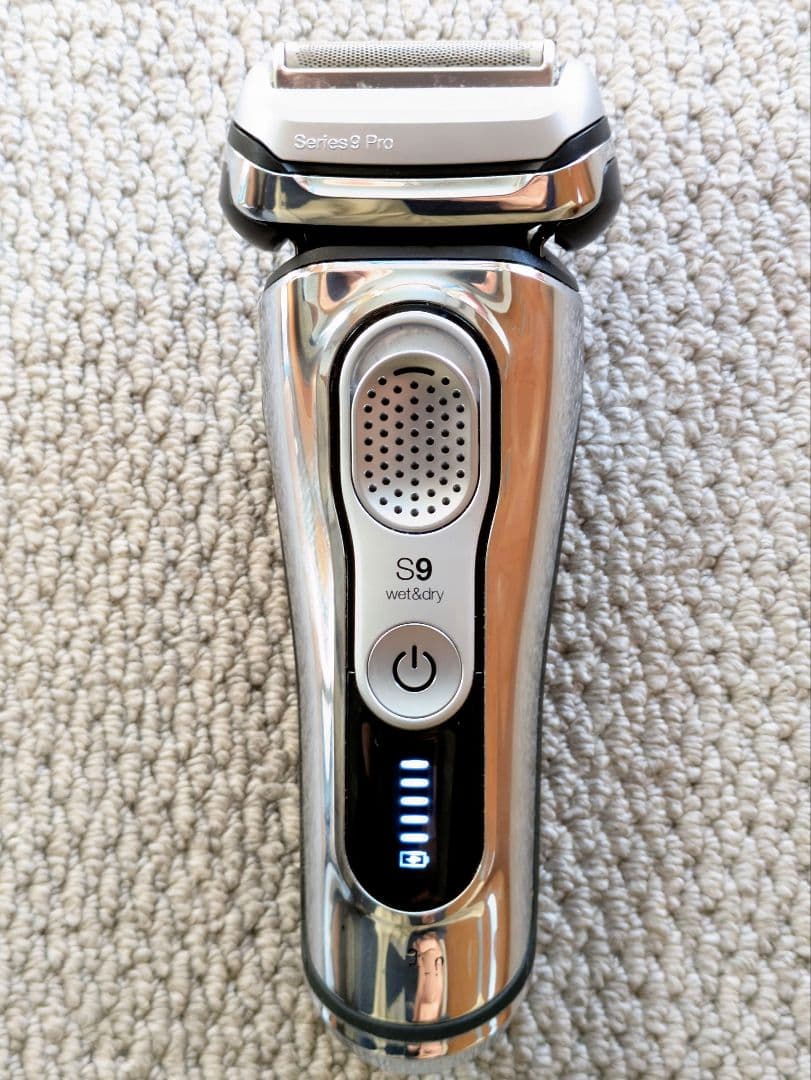 BRAUN　ブラウン シリーズS9 洗浄機付電気シェーバー