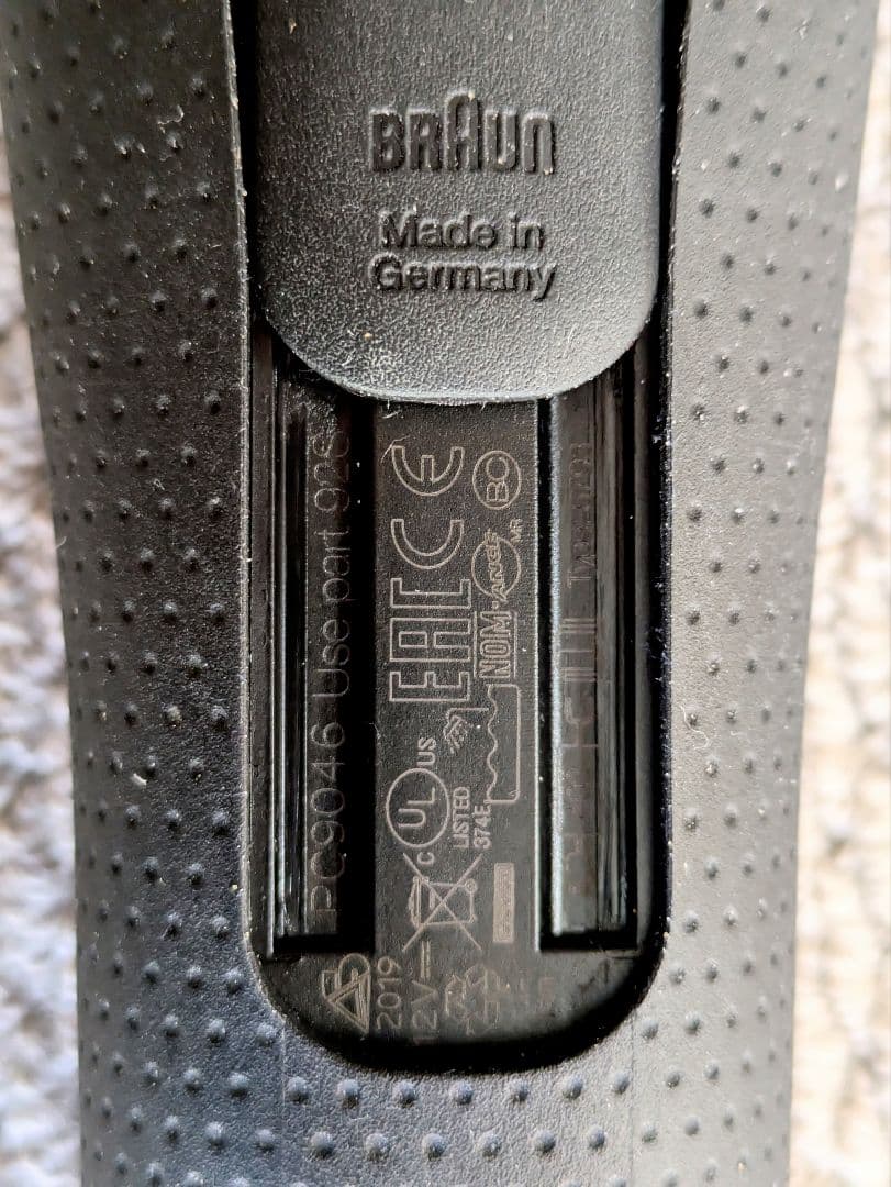 BRAUN　ブラウン シリーズS9 洗浄機付電気シェーバー