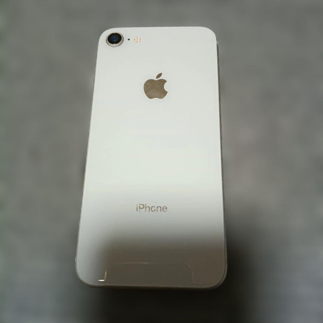 iPhone 8 本体　SIMロック