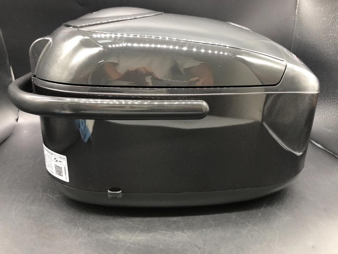 美品 象印 IH炊飯ジャー 1.8L NW-VR18型 2025年製